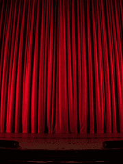 단상 위 펼쳐진 마지막 연극