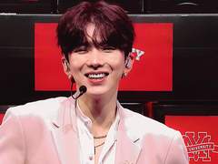 사탕 키스 챌린지.