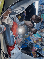 솔직히 얘네가 왜 인기많은지 모르겠다 TALK