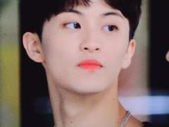 민형아... 혹시 질투를 좀 해 줄수있을까?