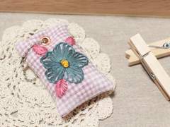 핸드메이드 자수 열쇠고리