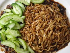 먹방 브베 - 팔도짜장면, 밥, 계란후라이, 김, 포도 먹방