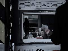 나를 끌어안아, 숨도 못 쉬게.