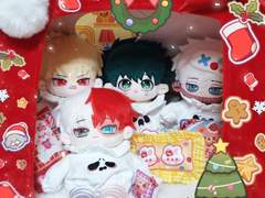 공구 진행 중인 인형 및 의상