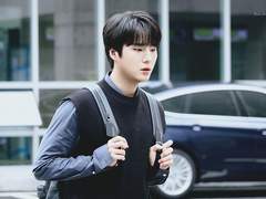 01-1 𝐶𝑜𝑙𝑙𝑒𝑔𝑒 𝑆𝑤𝑒𝑒𝑡ℎ𝑒𝑎𝑟𝑡𝑠 , #1