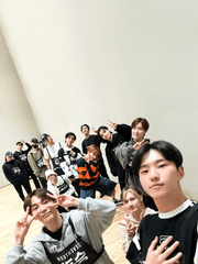 세븐틴 올라운더 홍일점 입니다