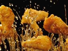 무언가를 먹고 있습니다. -1