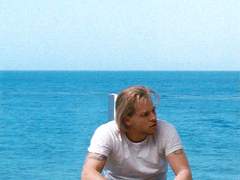 도망가다가 발목 잡히는 크리스배리