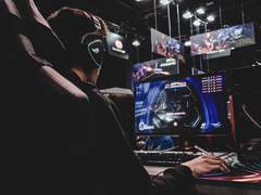 The Role of Technology in Online Gaming Addiction