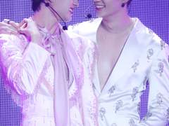 퀸누뉴가 무대 찢었네