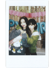 배는 이미 만 겹의 산을 지나왔다네.