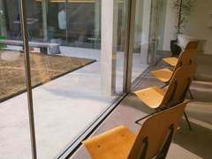 시답잖은 시작으로