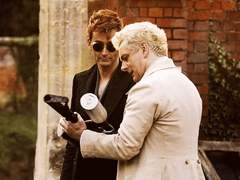 [크롤아지] 비가 오려는데 서점 반대편 마카롱집에 가고 싶어진 아지라파엘