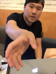 여기 추천한 거 안 볼 거면 폰 이리 내