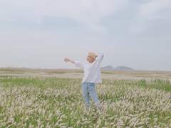 [홍윤] 로벨리아 47 -모자 사이