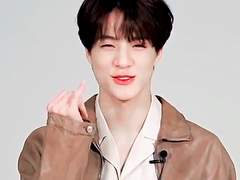 흔들리는 벚꽃속에서,