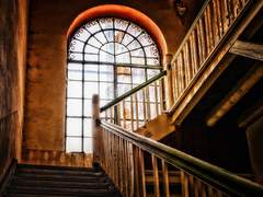 [라이브러리 오브 루이나] 병든 육체에 또렷한 의식이라니 사는게 놀랍다