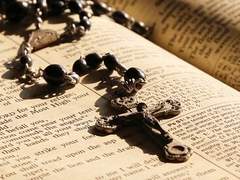 성부와 성자와 성령의 이름으로.