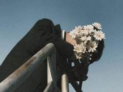 같은 클래스의 남학생 페로몬 때문에 정신 못 차리는 글