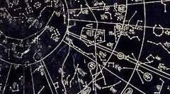 네가 쓰다 지운 울음 자국들이 오로라로 빛나는,