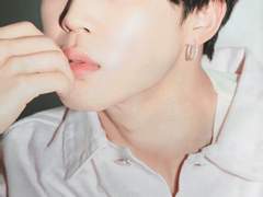 [박지민 빙의글] 내 자취방에서 취한 여사친 따먹기