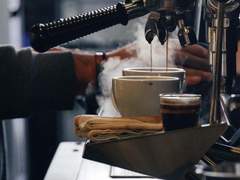 딱히 신경이 쓰이는 건 아닌데 1