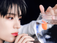 틈새로 반짝이는 05