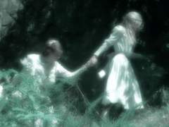 찬란할 그 장소를 위한 어둠이 되기위해서.