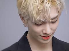 우리는 깊은 곳에 잠기어 05