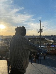 My roommate Hong Jisoo 