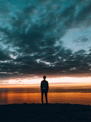 신에게 사랑 받는 여자