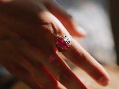 사랑을 루비에 담아.