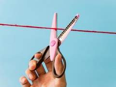 愛하지 않으리니, 愛받지 않으리니