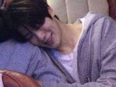 아니 밀지 말고 당기라니까요 선배?