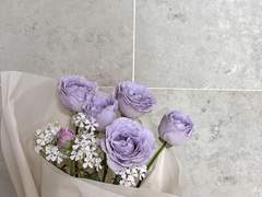 네게 밥은 먹었냐 묻는 건