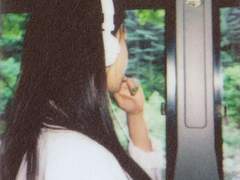 창백한 아침을 바칩니다