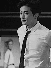 우리 둘을 비춰 온 저 달