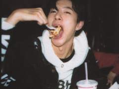 까치는 바람 부는 날 집을 짓는다 1