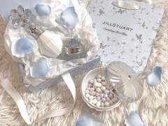 지지않는 모란꽃 하나면 돼