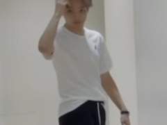 나 이제.. 바퀴벌레야..