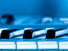 악법도 법이고 위선도 선이면—