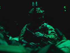 어딜 보는거지, 로드릭?