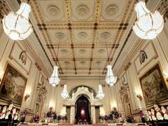 드라키움 성 연회 Part 1 - 검은 머리의 여자