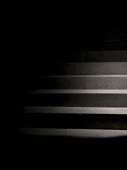 죽음을 걷는 아가씨