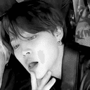 지민이 왜이리 예뻐?