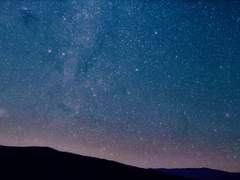 쏟아지는 은하수에 소원을 빌면