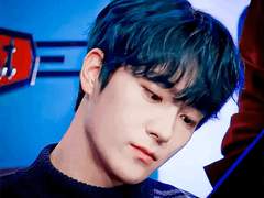 무뚝뚝한 남자친구와 연애하기