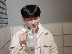 인기 많은 후배 김선우랑 연애하기 (1)