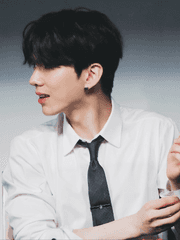 아저씨, 나랑 만날래요?