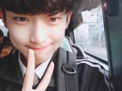 인기많은 후배 김선우랑 연애하기 (2)